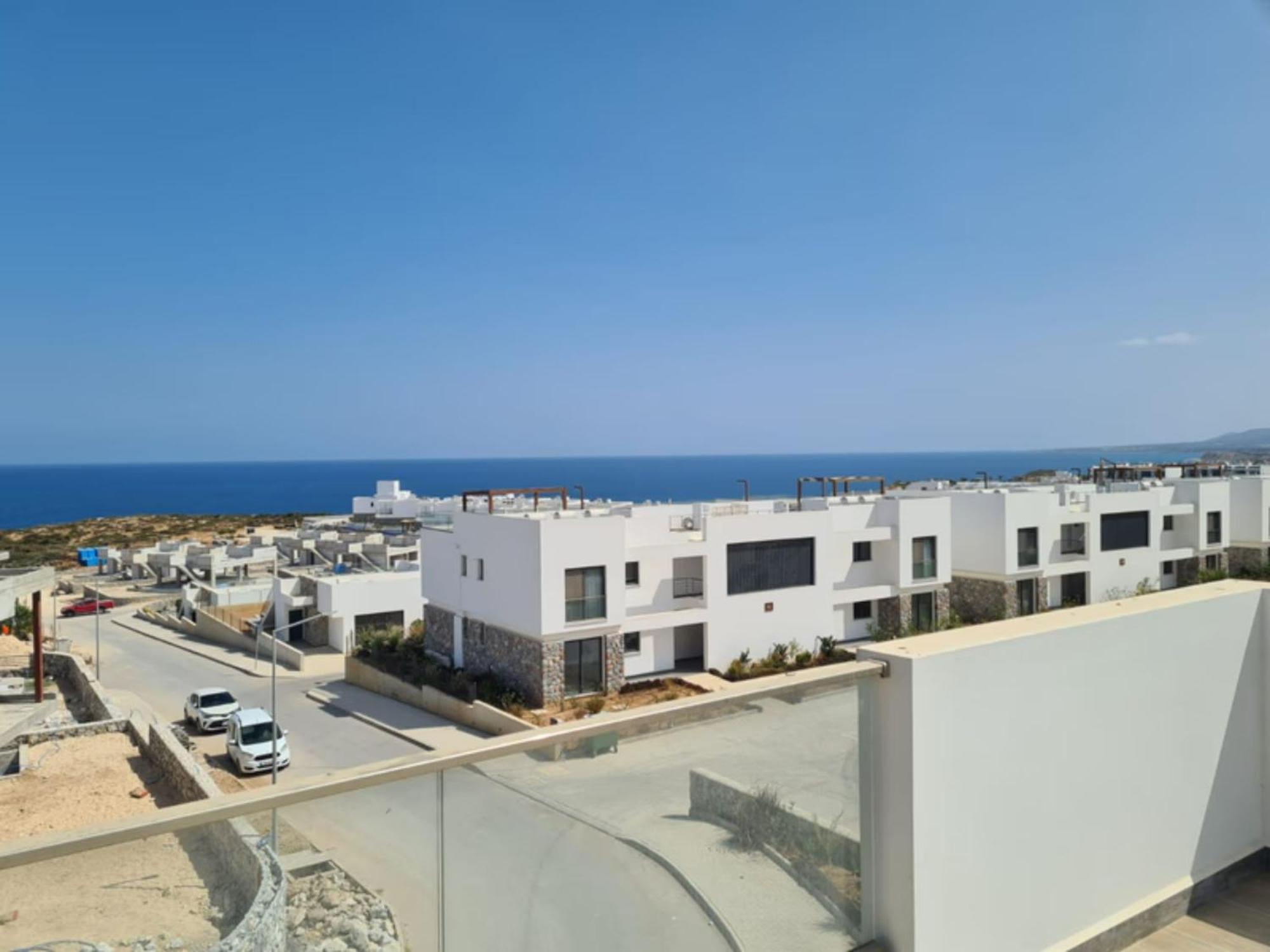 Beachfront Penthouse Studio Apartment, Eco Wellness Resort, Heated Pool Kyrenia  Exterior foto